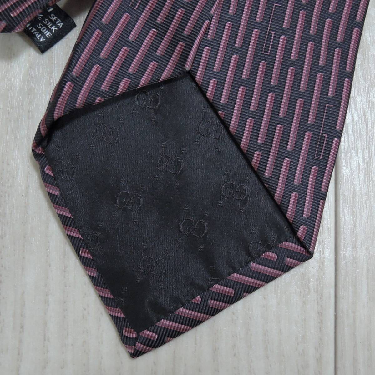 完成品 クレスト紋章 総柄 G柄 イタリア製 GUCCI グッチ シルク 6769