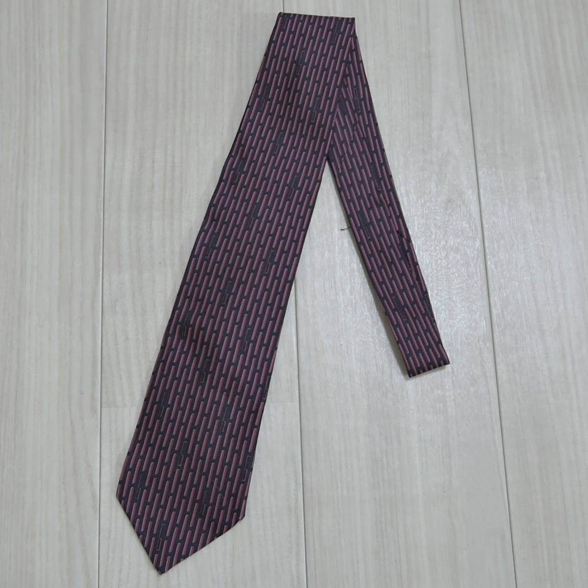 完成品 クレスト紋章 総柄 G柄 イタリア製 GUCCI グッチ シルク 6769