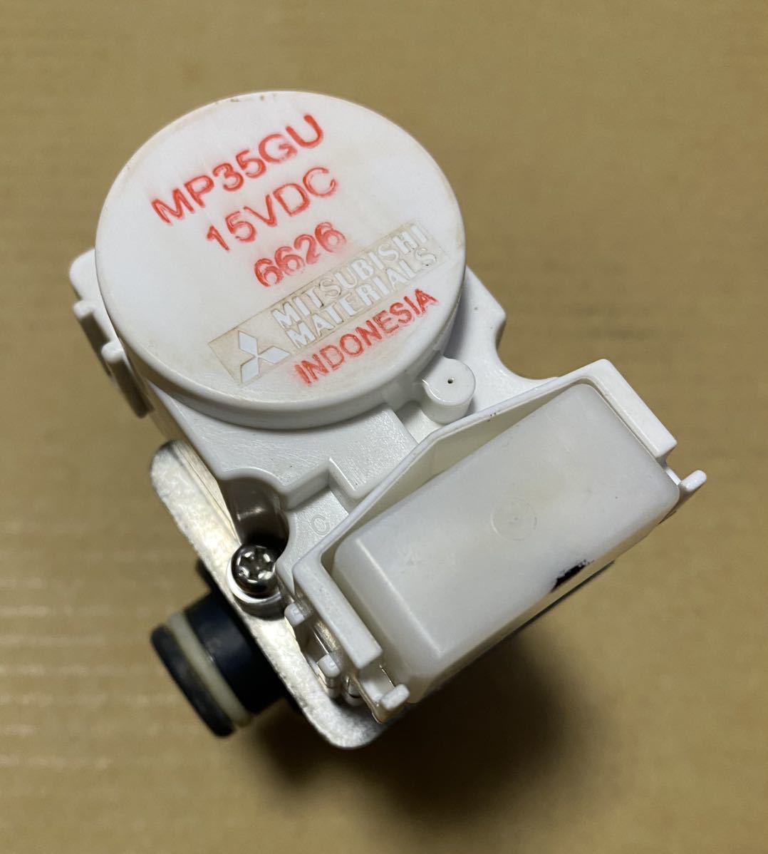三菱 給湯器 部品 混合弁 SRT-4668CFU-BL他あります 三菱 給湯器 部品 混合弁 SRT-4668CFU-BL他あります