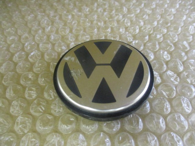 VW フォルクスワーゲン 純正 センターキャップ 中古４個/４枚 ポロ ルポ up! アップ クロスポロ 等 装着に!_画像2