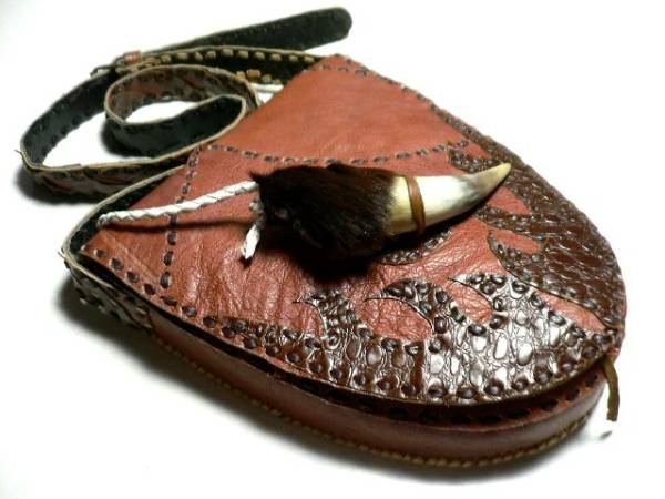  cow leather Buffalo horn using BIG shoulder bag / hand made 1 point only 