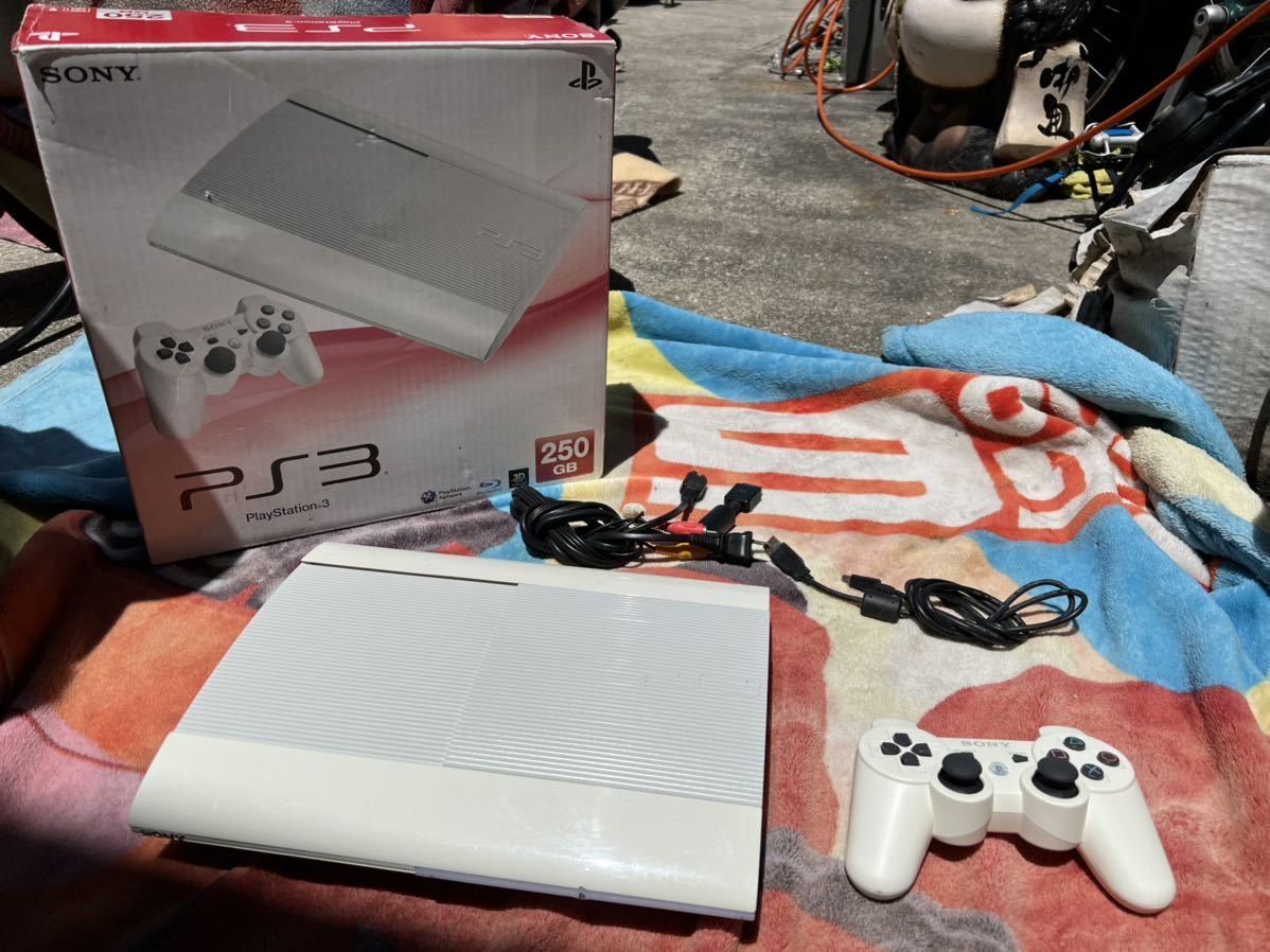 SONY ソニー playstation3 PS3 プレステ3 CECH-4000B 白 ホワイト 家庭