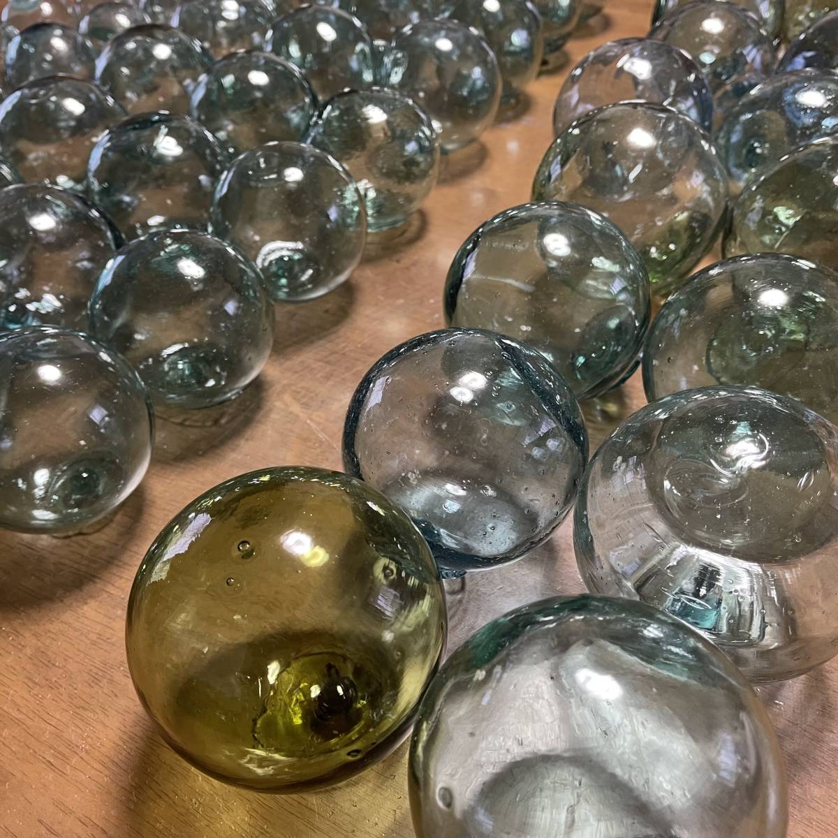 人気カラーの ガラス玉 浮き玉 新品‼️約8〜8.5センチ‼️30個‼️ 置物