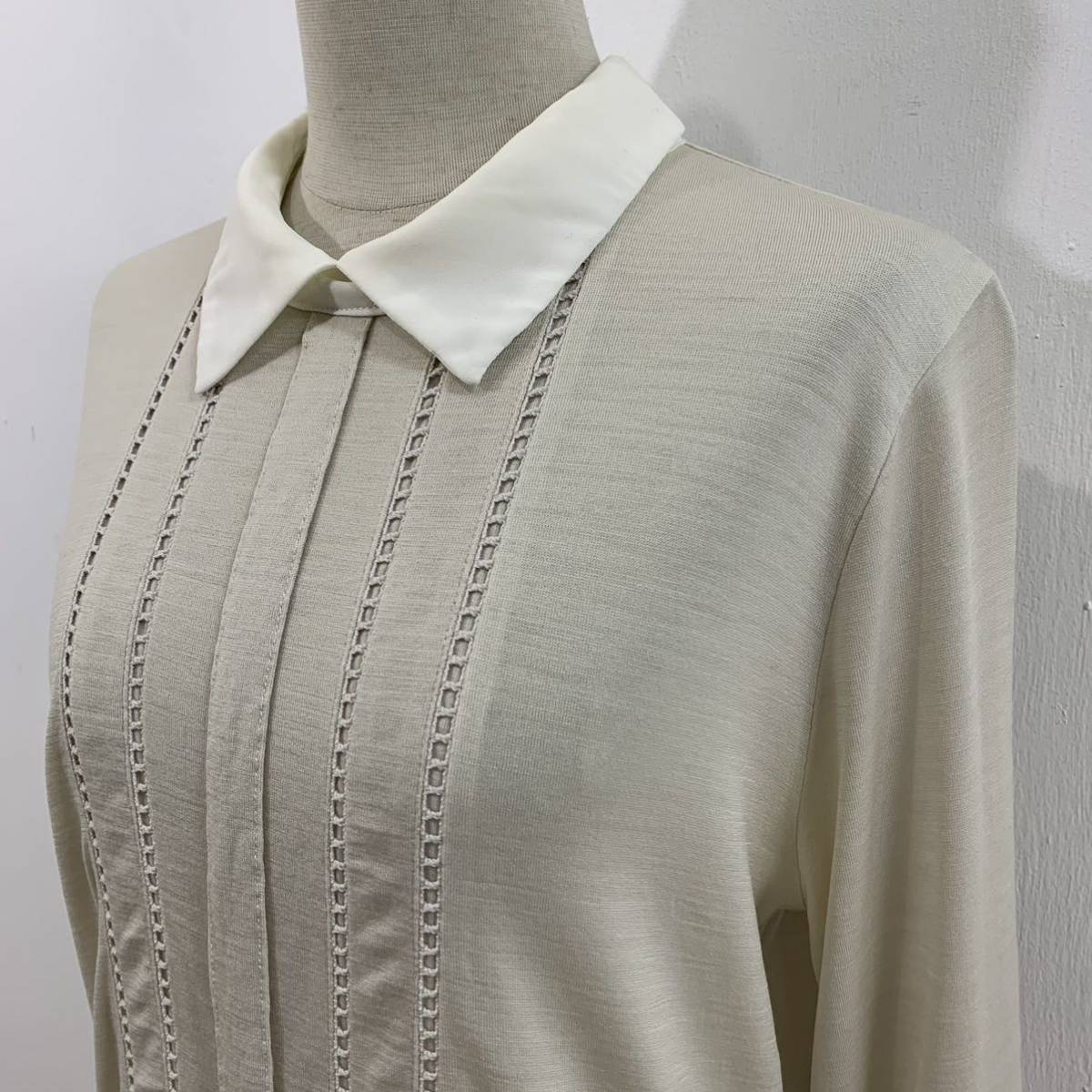 J.PRESS collar attaching blouse race design summer wool beige fine quality material on goods Onward . mountain J Press [ letter pack post service plus mailing possible ]