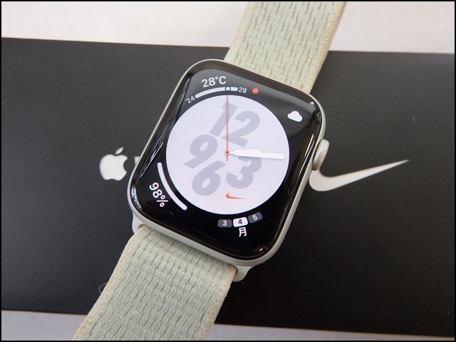 美品/アップル◇Apple Watch Nike Series6/M0H53J/A◇44mm/GPS+Cellularモデル 