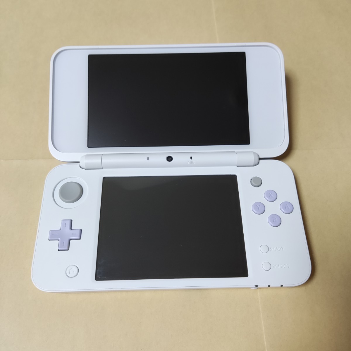 Newニンテンドー2DS LL 本体のみ　ホワイト×ラベンダー　3DS