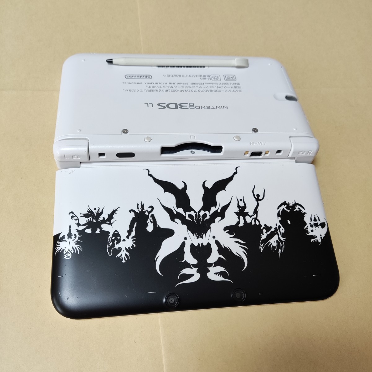 ニンテンドー 3DS LL 本体 真・女神転生IV 限定モデル|Yahoo ニンテンドー 3DS LL 本体 真・女神転生IV 限定モデル|Yahoo