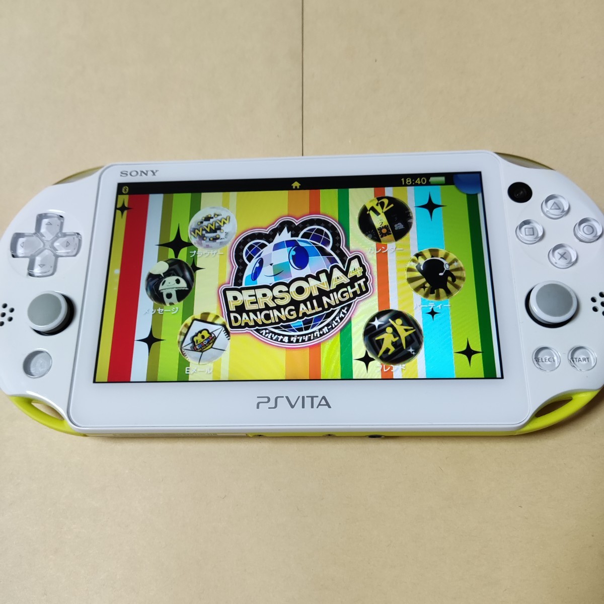 PS Vita 本体 ペルソナ4 ダンシング・オールナイト プレミアム・クレイジーボックス