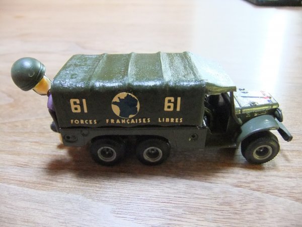 所さん☆トコロさん　Safir Champion DODGE 6X6 FORCES FRANCAISES LIBRES ダッジ 軍用トラック 　長さ約95mm 　フランス製_画像4