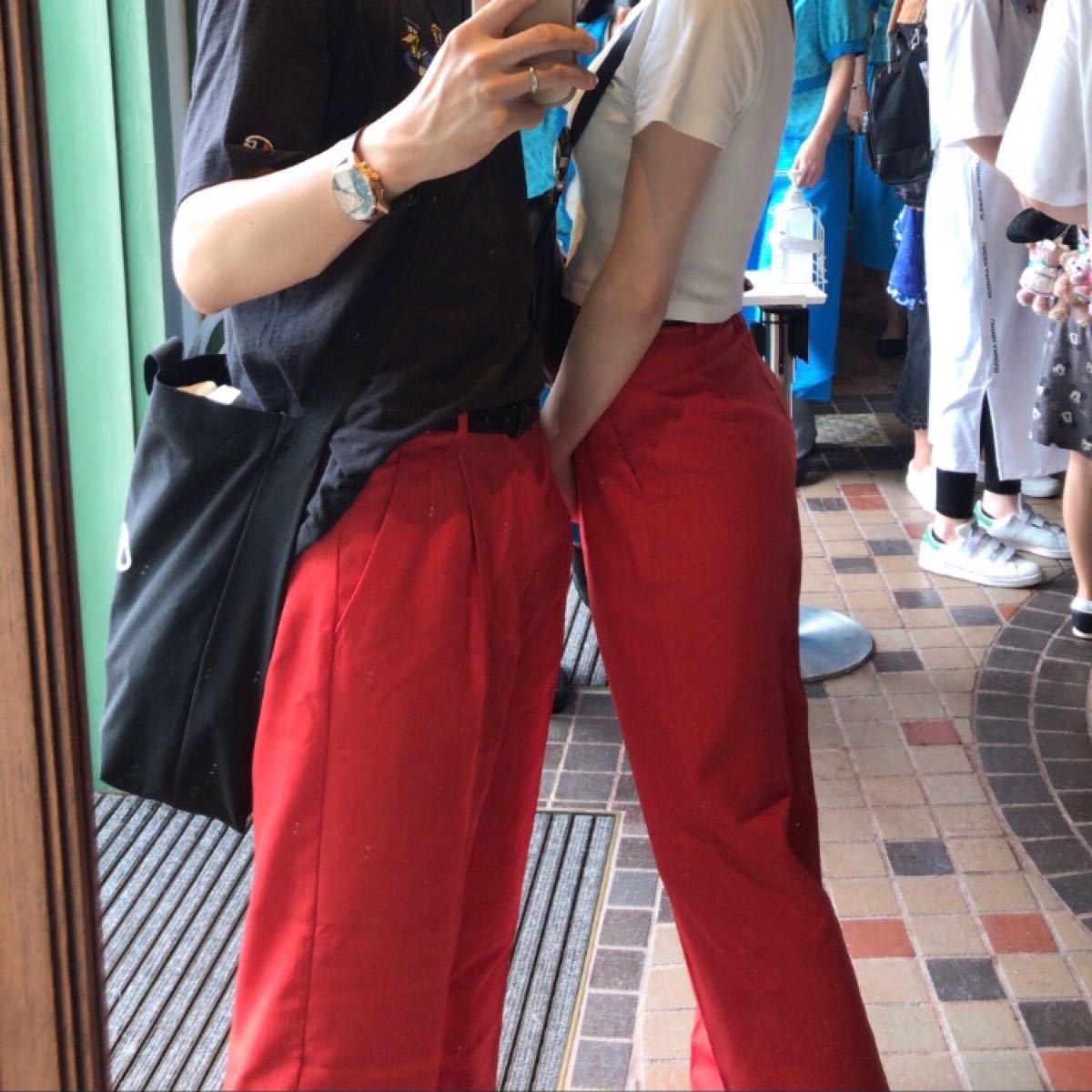Paypayフリマ Guパンツ ディズニーコーデ 赤パンツ ディズニー 二点 カップルコーデ Mサイズとlサイズ Paypayフリマ Guパンツ ディズニーコーデ 赤パンツ ディズニー 二点 カップルコーデ Mサイズとlサイズ