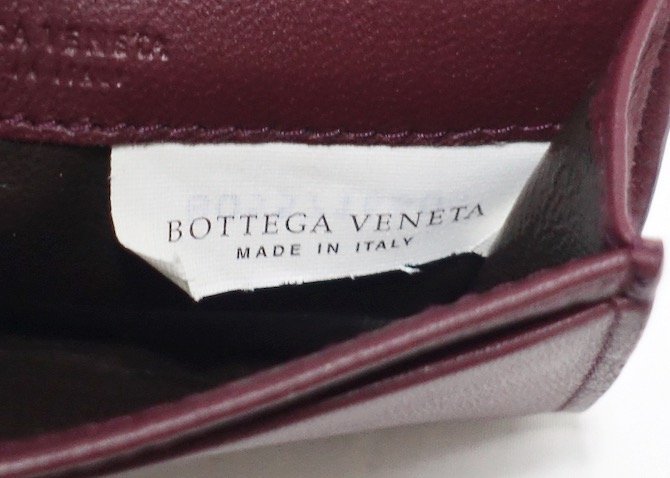 新品同様 極美品 BOTTEGA VENETA ボッテガヴェネタ イントレチャート カードケース 133945 ボルドー レッド系 ラムスキン レザー_画像9