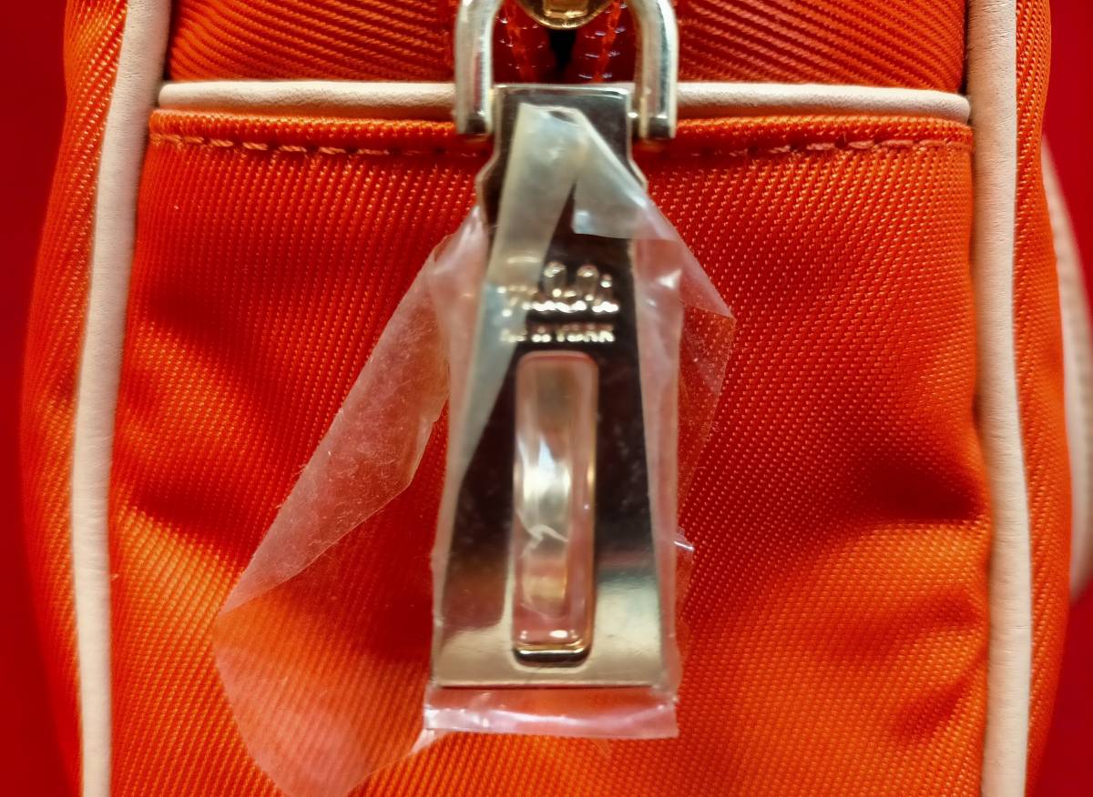 Falchi New Yorkfaruchi New York orange ручная сумочка ключ имеется с биркой 