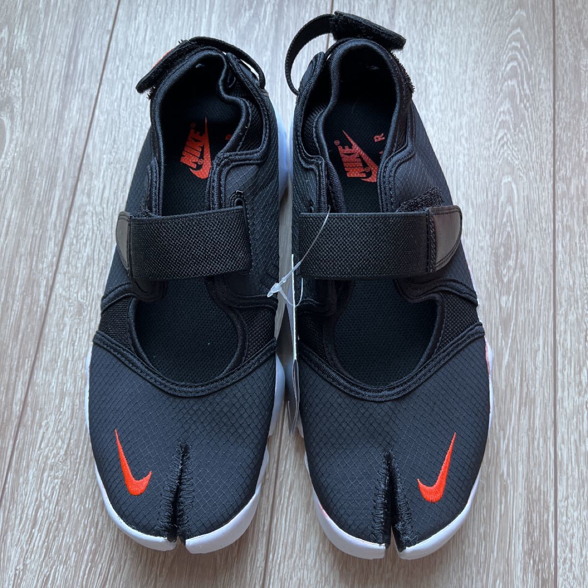 新品未使用 NIKE エアリフト ブリーズ 25cm DN1338-001 ナイキ