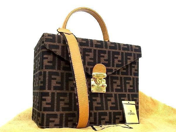 39%割引人気ブランド □極美品□ FENDI フェンディ ズッカ柄