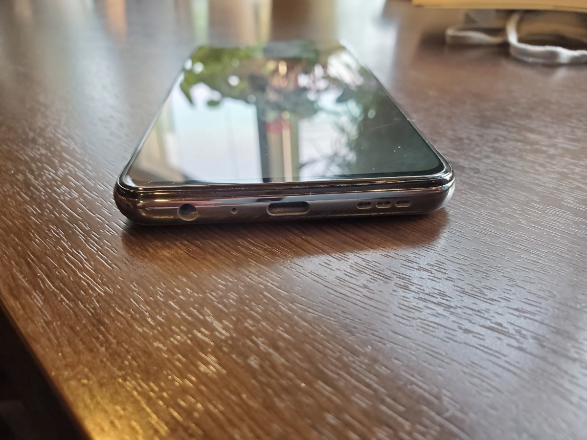 美品 realme GT Master Edition 5G コスパ最強ミドルレンジ