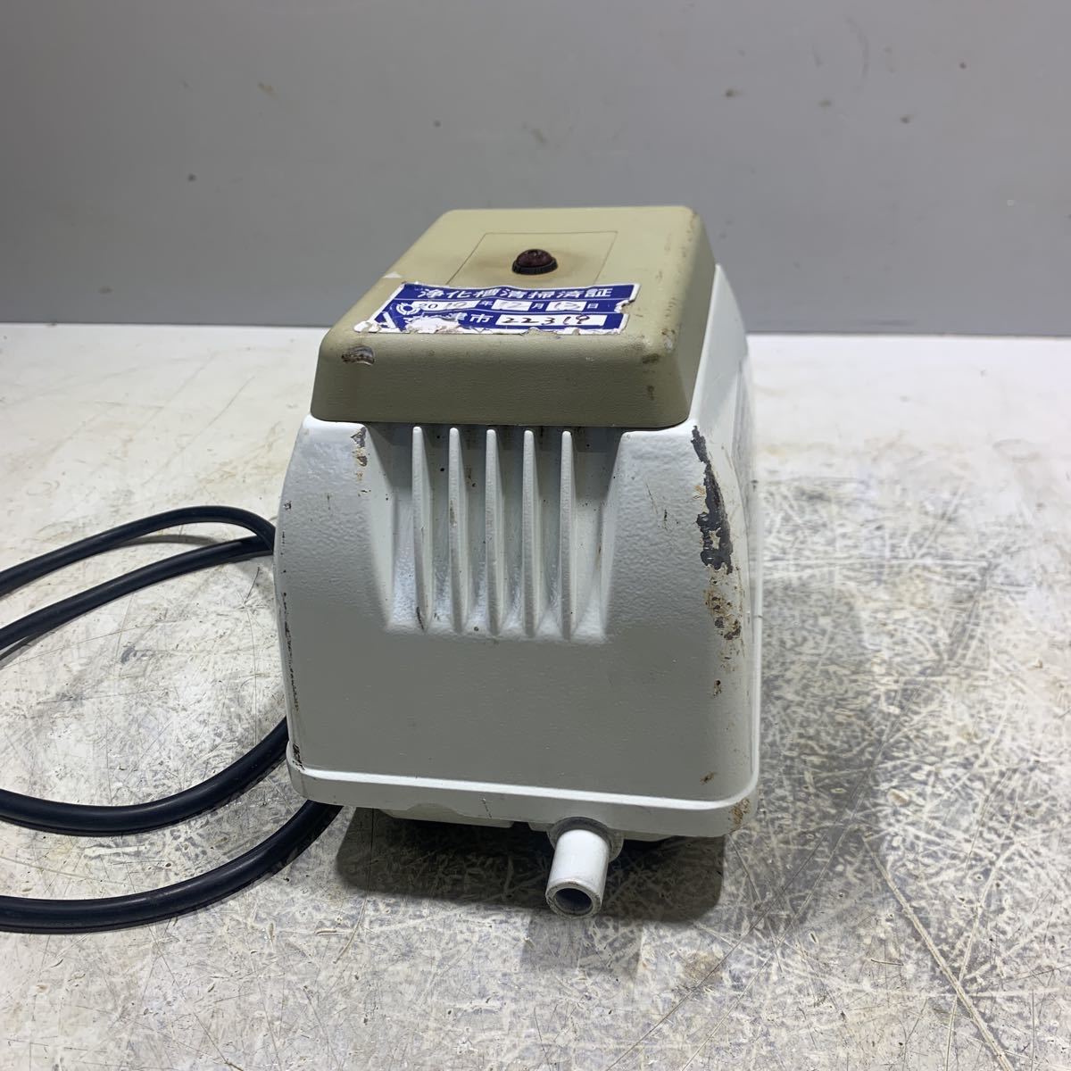 日本電興 NIHON DENKO 40L ホワイト 電磁式エアーポンプ NIP-40L 日本電興 NIHON DENKO 40L ホワイト 電磁式エアーポンプ NIP-40L