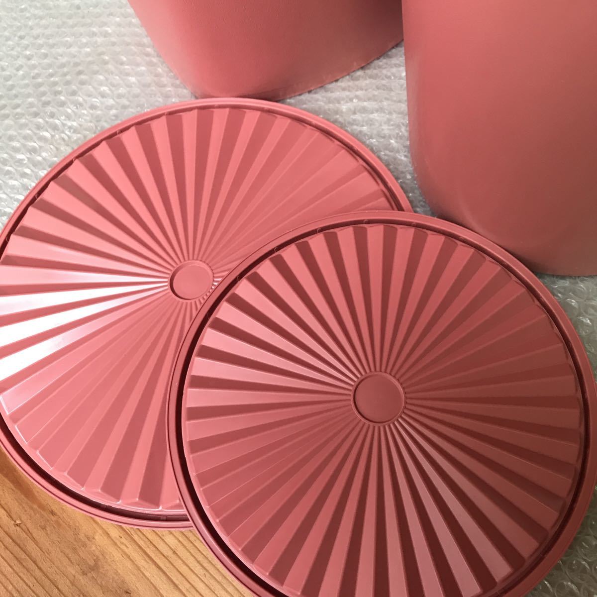 訳あり)タッパーウェア Tupperware 【まとめて2個】マキシ 訳あり)タッパーウェア Tupperware 【まとめて2個】マキシ