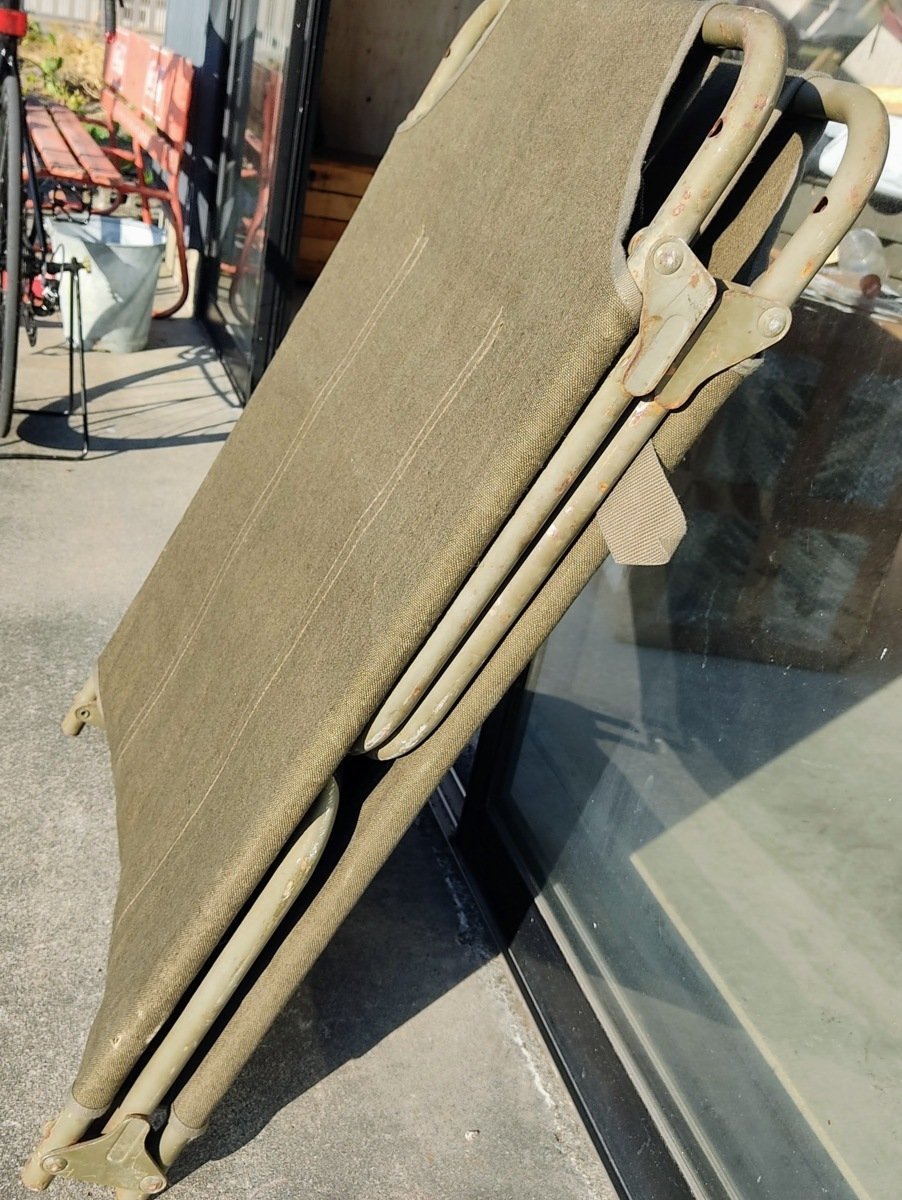 フランス軍放出品 折りたたみベッド 091232 フランス軍放出品 折りたたみベッド 091232