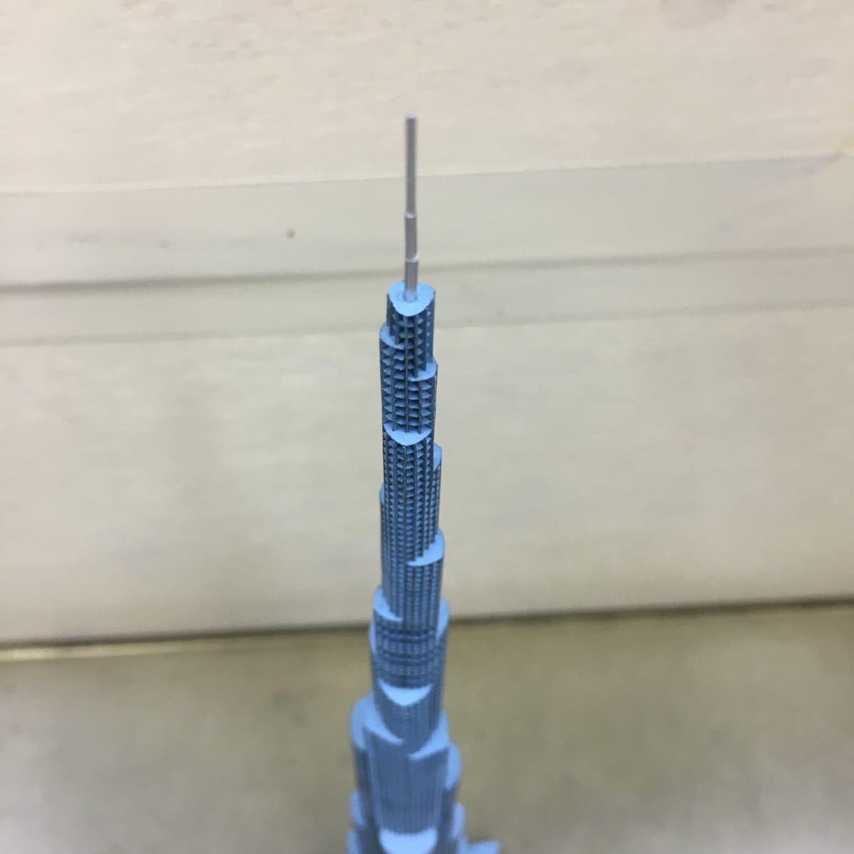 Burj Khalifa ペーパーモデル(1/2000 青)-