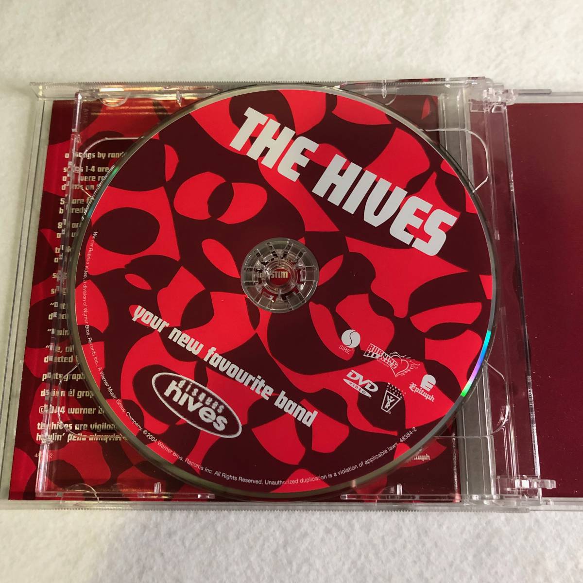 中古CD&DVD The Hives Your New Favourite Band US盤 Sire 48384-2_画像7