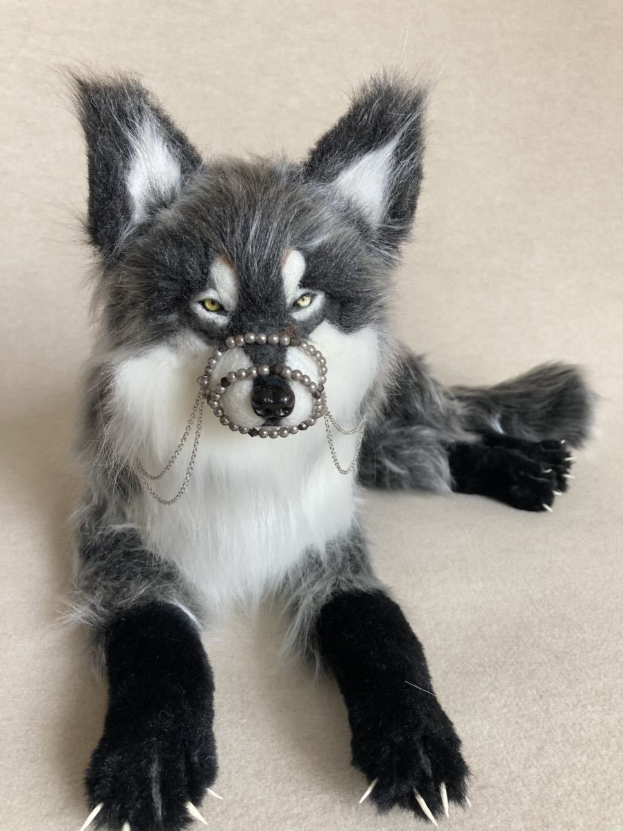 雪灯り*・゜゜・*:.ハンドメイド 銀狼 口輪 オオカミ アートドール 幻