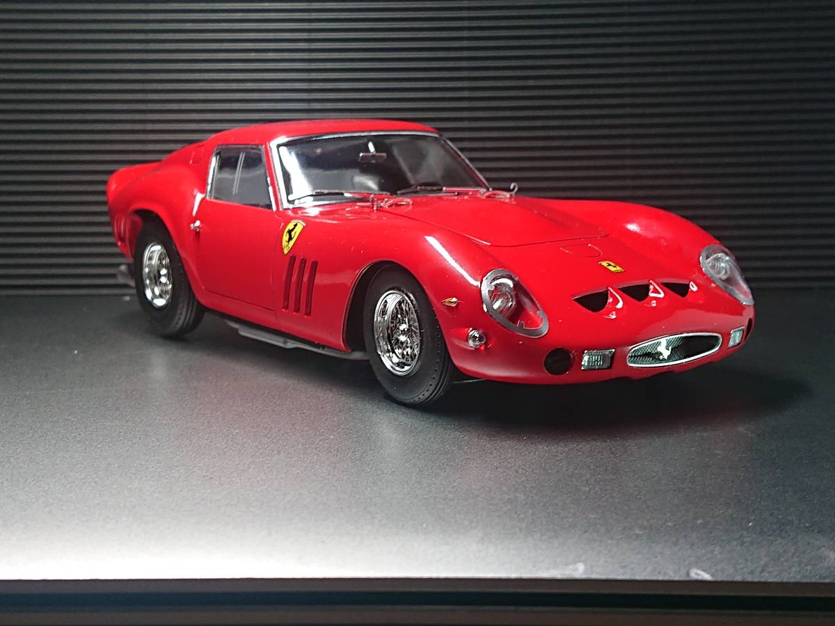 グンゼ産業 1/24 ハイテック モデル フェラーリ 250GTO 金属製V12