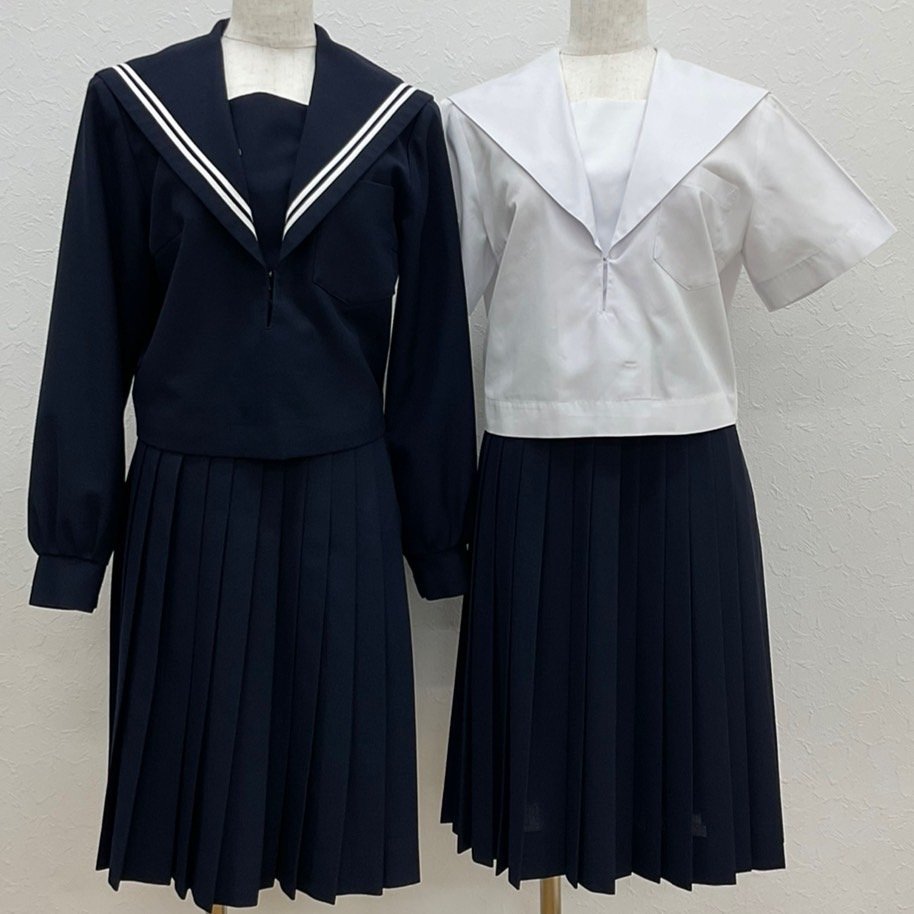 US584-1 (中古) 愛知県 安城市立明祥中学校 5点セット /校章 US584-1 (中古) 愛知県 安城市立明祥中学校 5点セット /校章