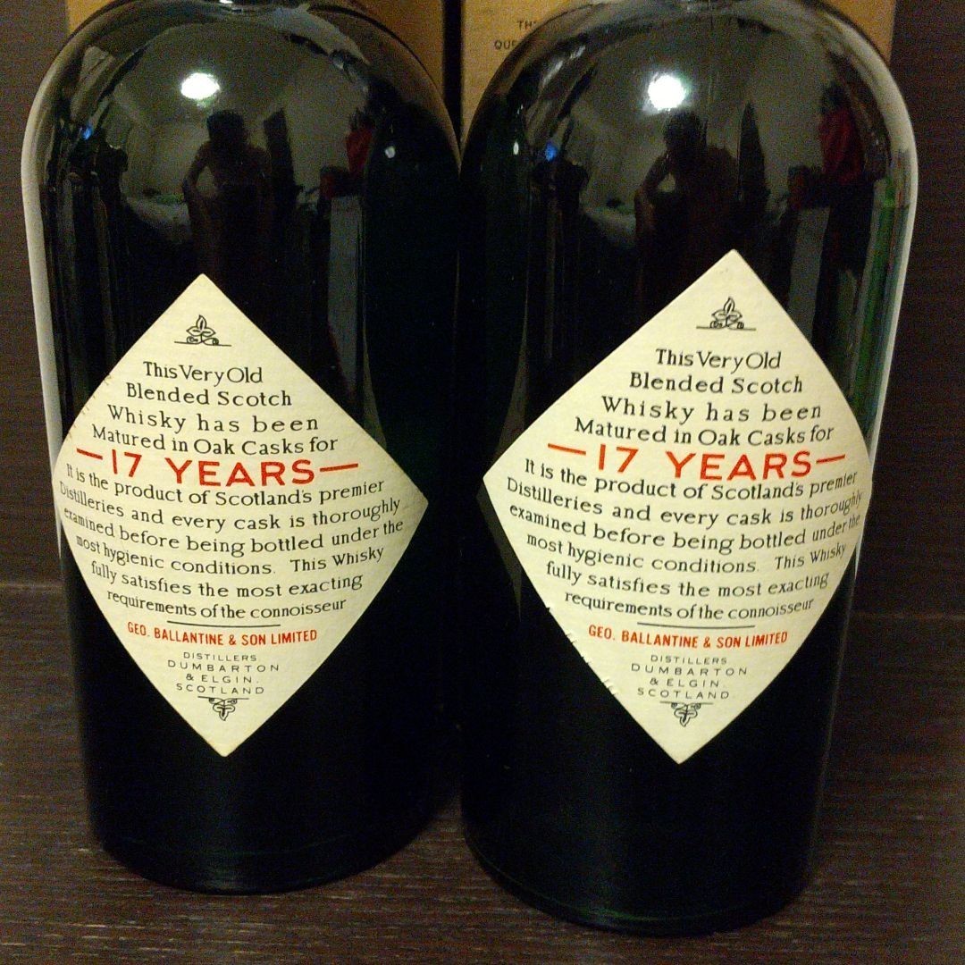 Ballantine's バランタイン17年赤青旗紋章菱形ラベルブレン Ballantine's バランタイン17年赤青旗紋章菱形ラベルブレン