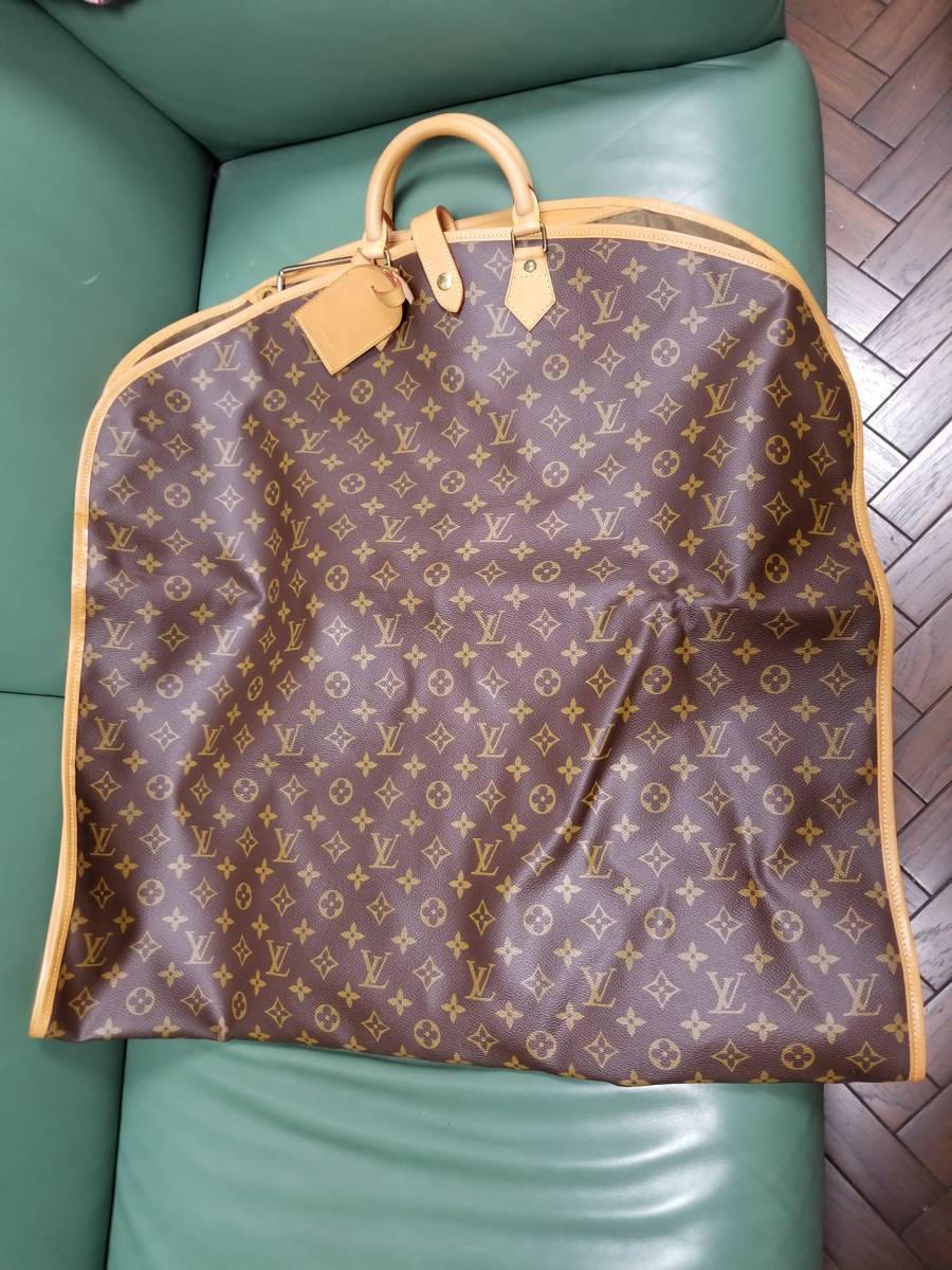 ほとんど 新品 ビトン ガーメントケースLouis Vuitton ルイヴィトン