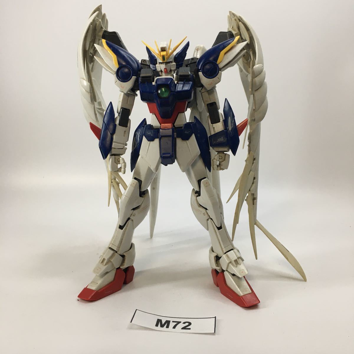 【即決】MG 1/100 ウイングガンダム EW ガンプラ 完成品 ジャンク 同梱可 M72_画像1