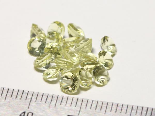 キレイなレモンクォーツ 4mmラウンドのロット 20ケで5.25ct_画像3