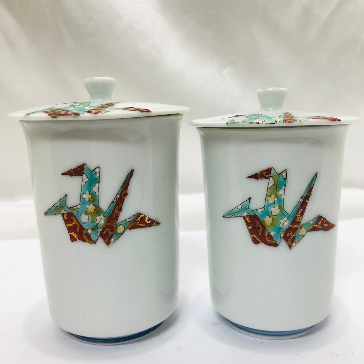 【中古/保管品/KSH】有田焼 湯呑 蓋付 陶器 茶器 折鶴絵 夫婦セット 和食器 2客　MZ0703_画像1