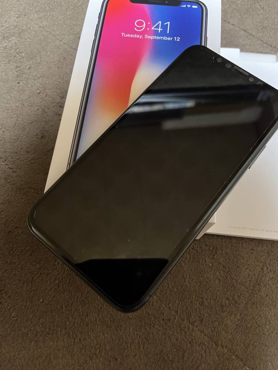 iPhone X 64GB スペースグレイ SoftBank SIMロック解除済み 残債なし