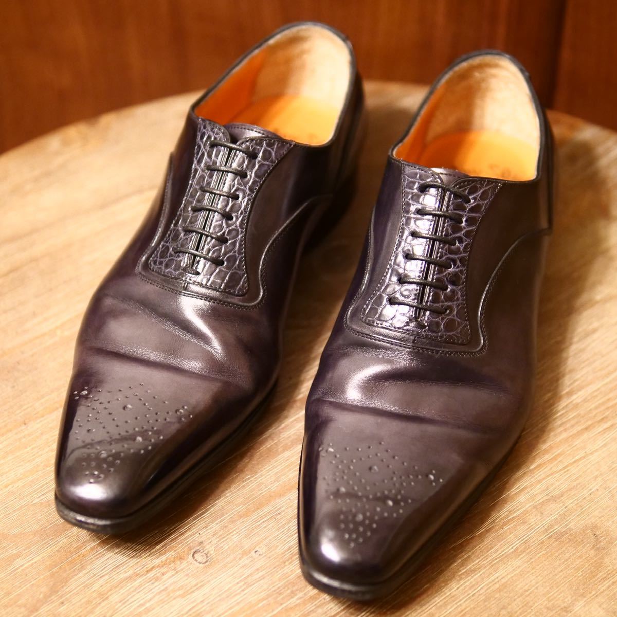 について Santoni 革靴 プレーントゥ の通販 by かと's shop