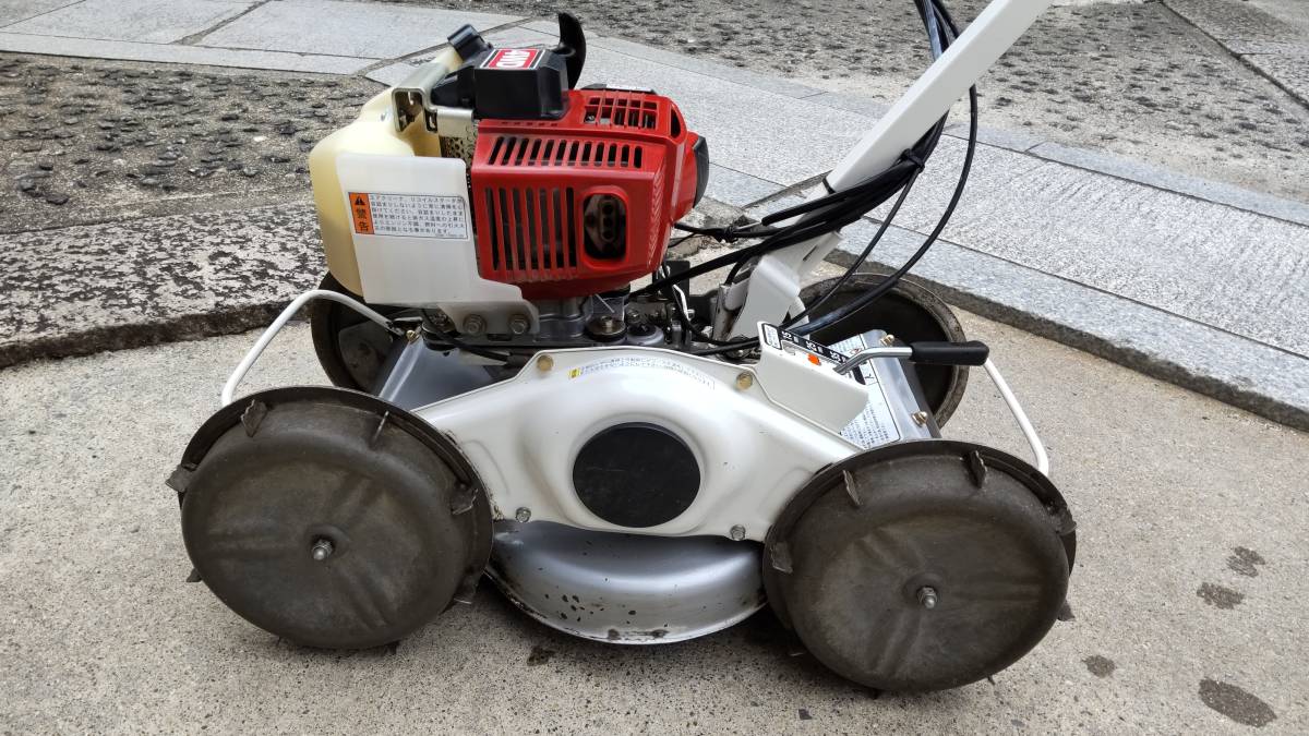 大阪府枚方市 引取限定)共立 スパイダーモアAZ300 自走式草刈機 大阪府枚方市 引取限定)共立 スパイダーモアAZ300 自走式草刈機