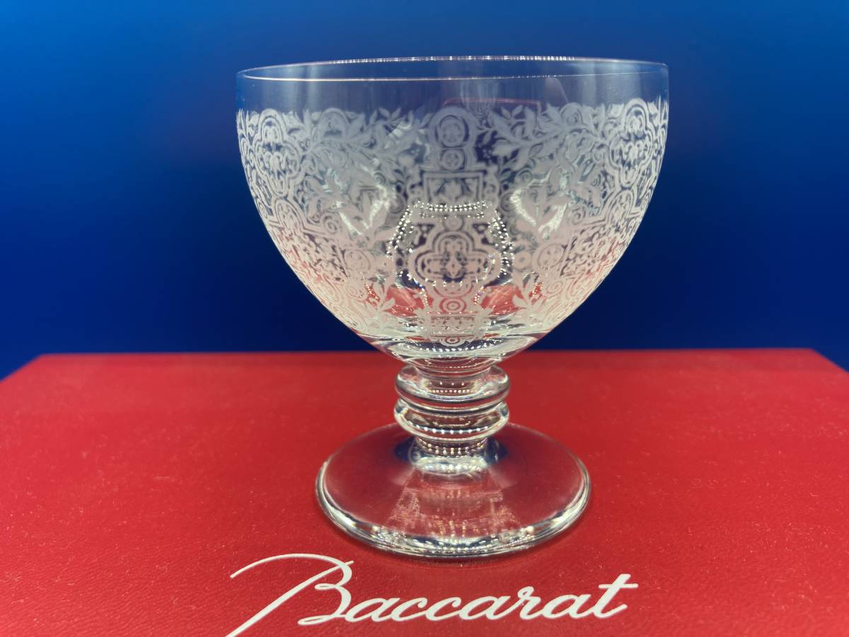 【保管品　箱なし】Baccarat バカラ　★ワイングラス(2)　★エッチング加工　★サイズ 64mm×高さ69mm