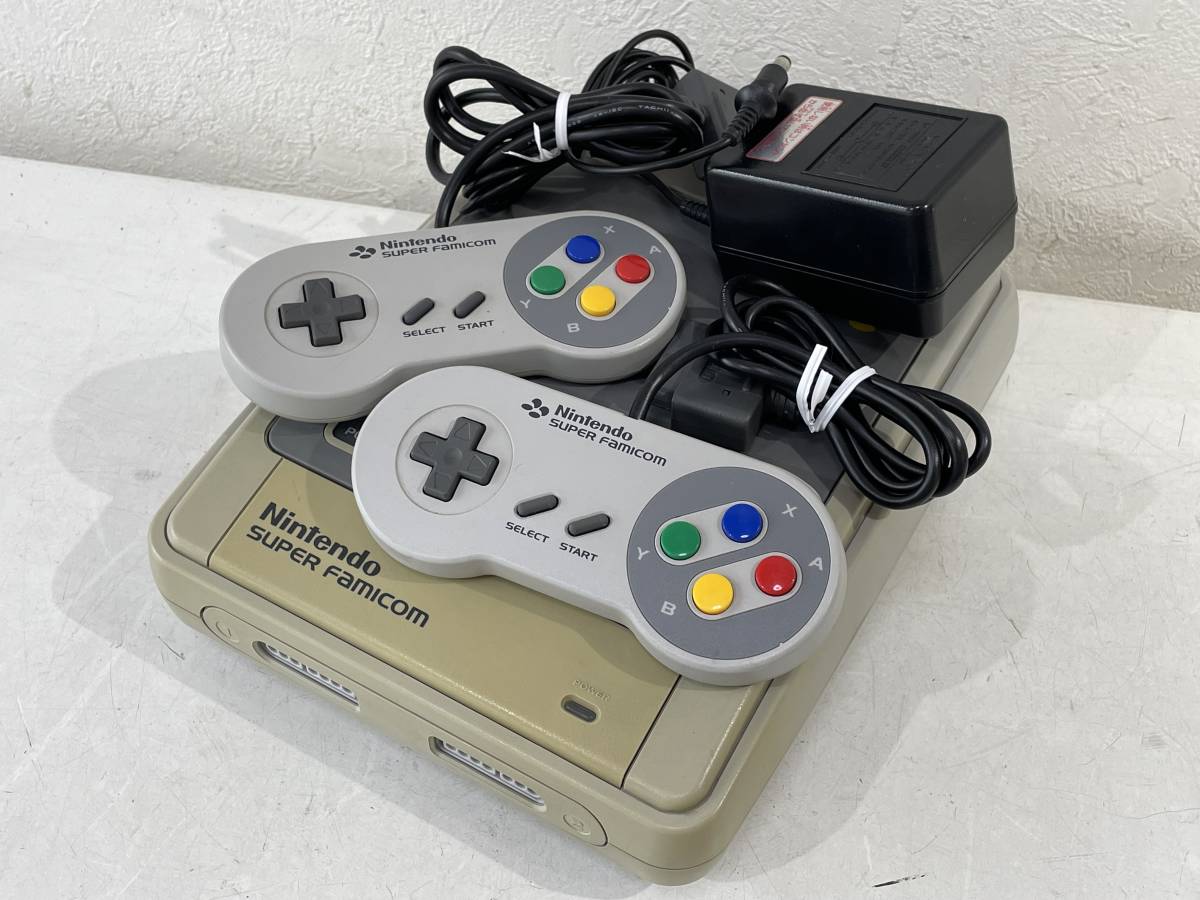 ★【レトロゲーム機】Nintendo(任天堂) スーパーファミコン SHVC-001 本体 + コントローラー×2 ＋ ACアダプター★未チェック ジャンク扱い_画像1