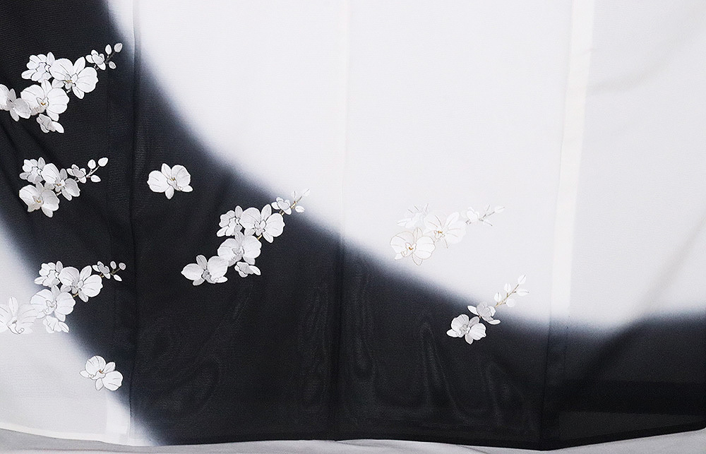 絽 訪問着 正絹 黒 白 暈し 総刺繍 胡蝶蘭 トールサイズ LLサイズ