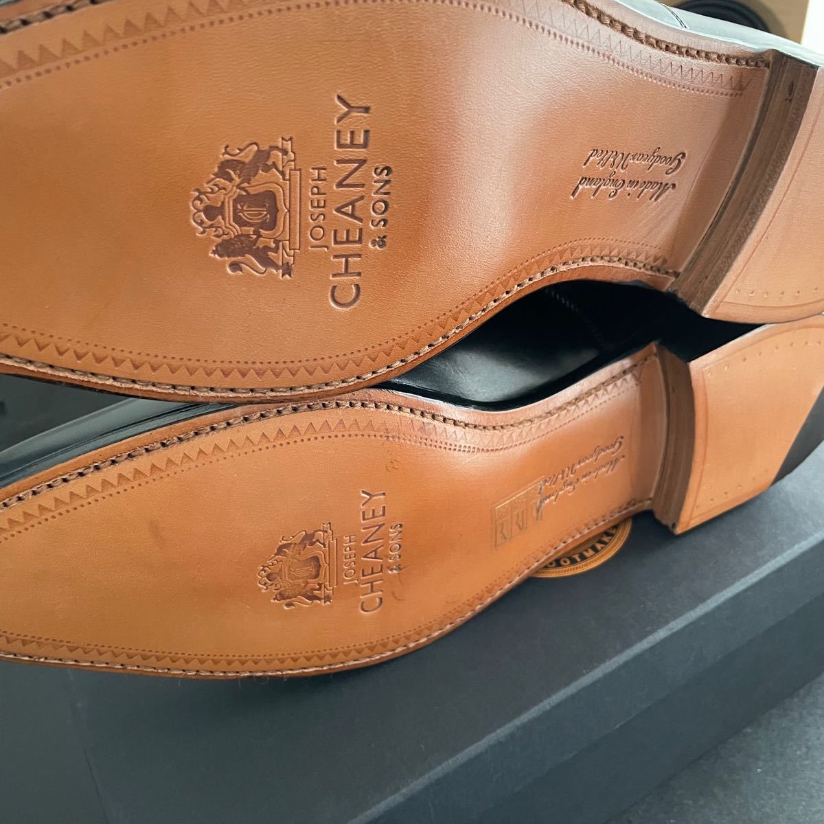 新品】チーニー 革靴 LIME UK9.5 CHEANEY ストレートチップ