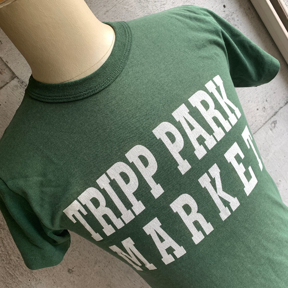 U.S Used Vintage Clothing 80's RUSSELL TRIPP PARK MARKET T-Shirt アメリカ古着 80年代 ラッセル トリップ パーク Tシャツ グリーン 緑