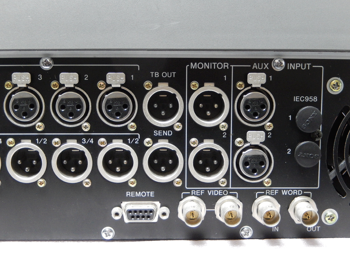 DMX-E2000 (SONY) DIGITAL AUDIO MIXER 16CH AES/EBU INPUT 2CH DMX-E2000 (SONY) DIGITAL AUDIO MIXER 16CH AES/EBU INPUT 2CH