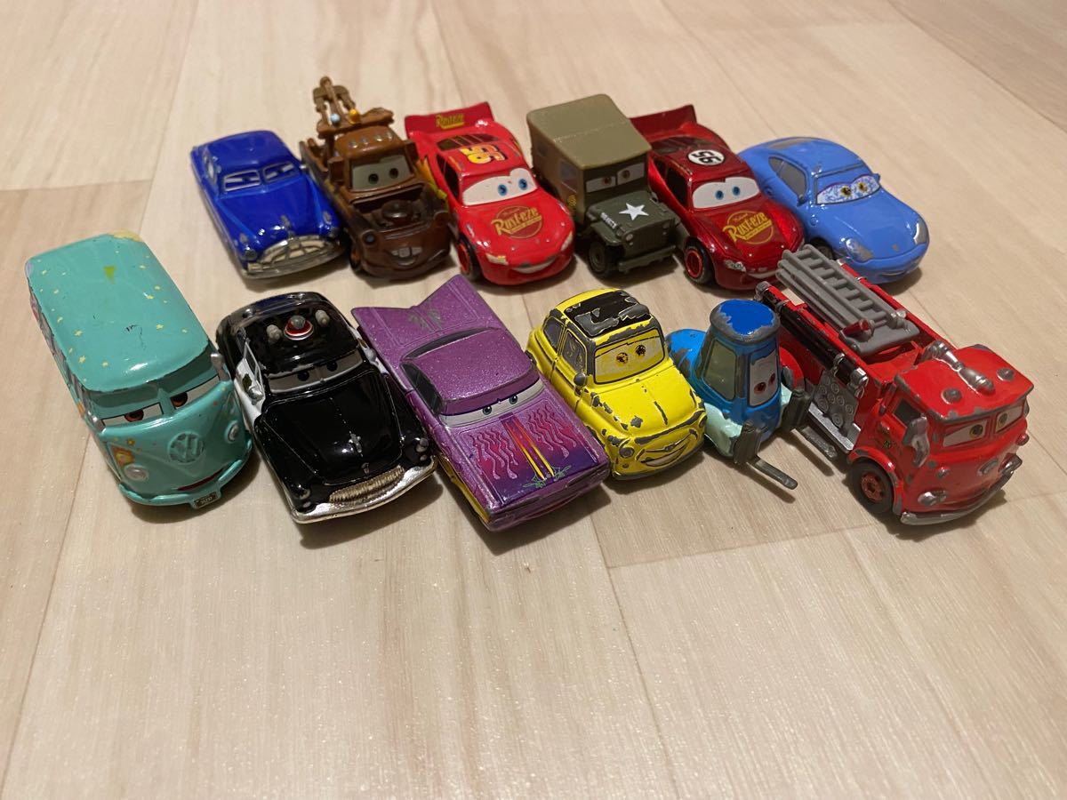 トミカ カーズ ディズニー ピクサー ルース カーズ 12台セット トミカ カーズ ディズニー ピクサー ルース カーズ 12台セット