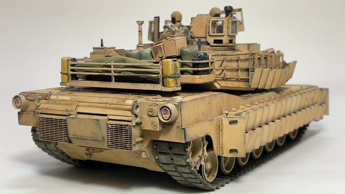 1/35 アメリカ M1A2 SEP エイブラムスTUSK2 完成品 item details