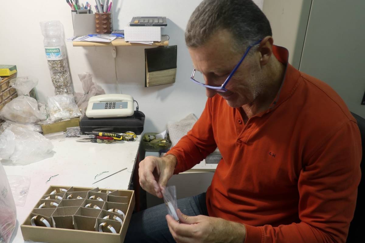 【送料無料】イタリア製　ベネチアンガラス　職人ハンドメイド　腕時計 ムラーノクリスタル　ミルフィオリ　ウォッチ (ゴールド ブルー)_画像6