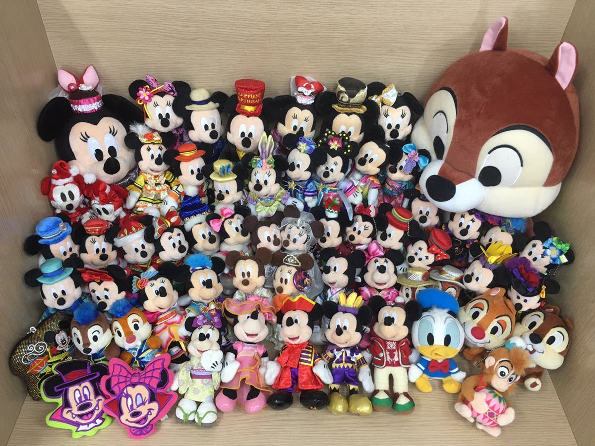 □8-10 Disney 東京ディズニーランド シー ミッキー ミニー チップとデール ぬいぐるみバッジ 他 60体まとめ売り ぬいば 記念 15周年 正月_画像2