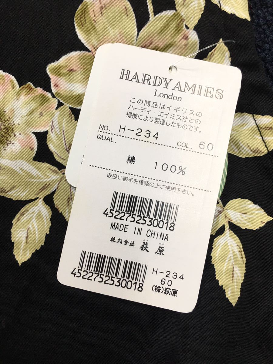 □ 未使用 タグ付き HARDY AMIES ハーディ・エイミス レディース エプロン 黒 花柄 ゆったりサイズ キッチングッズ 小物 綿100%_画像7