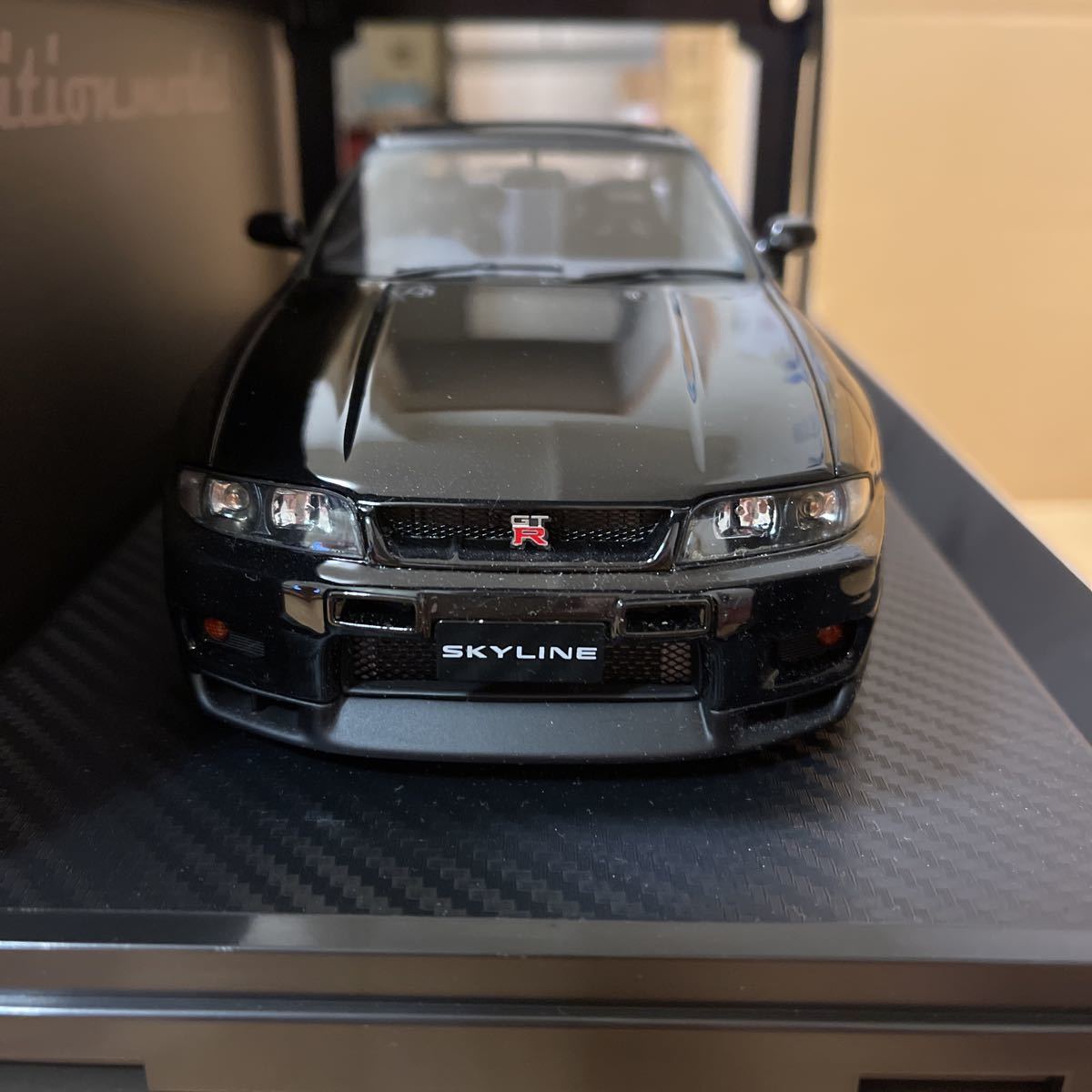 ignition model 1/18 日産 スカイライン GT-R (R33) V-spec 黒/TE37