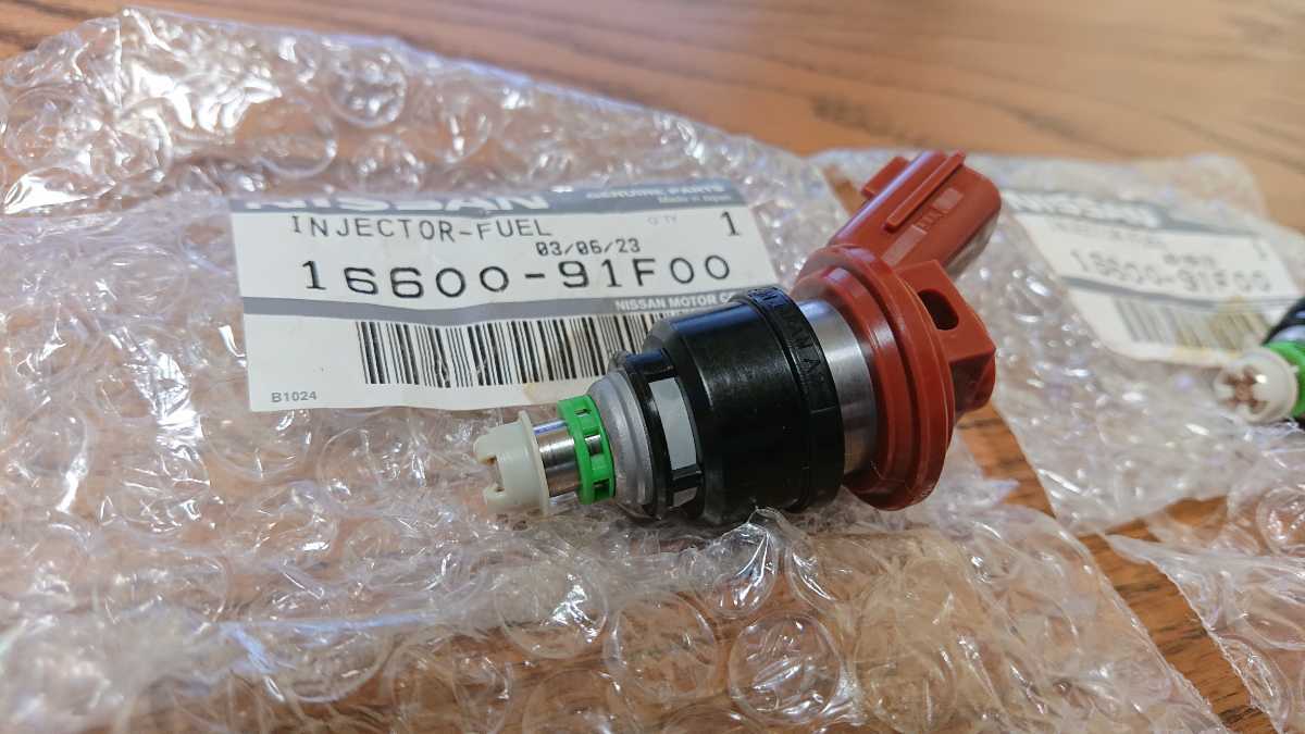 新品未使用 S15シルビア スペックR純正インジェクター 1台分 O 新品未使用 S15シルビア スペックR純正インジェクター 1台分 O