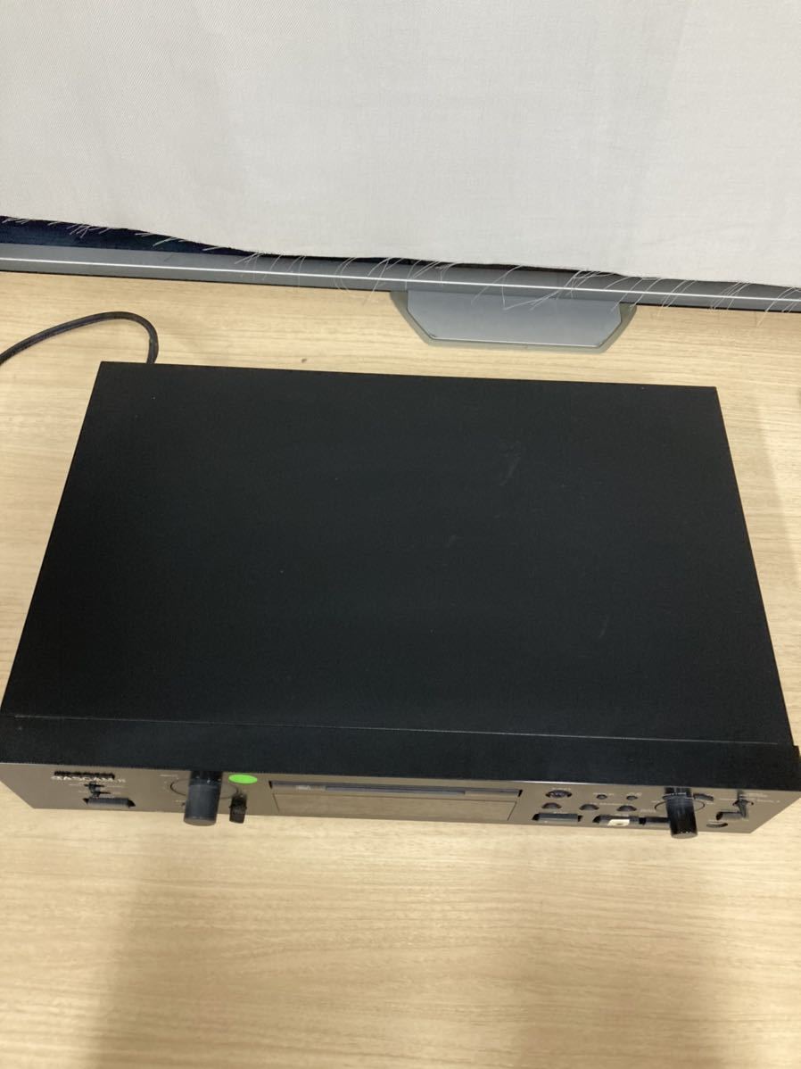 5100円 狩)④ 中古品 TASCAM タスカム MD-301MK2 業務用MD 5100円 狩)④ 中古品 TASCAM タスカム MD-301MK2 業務用MD