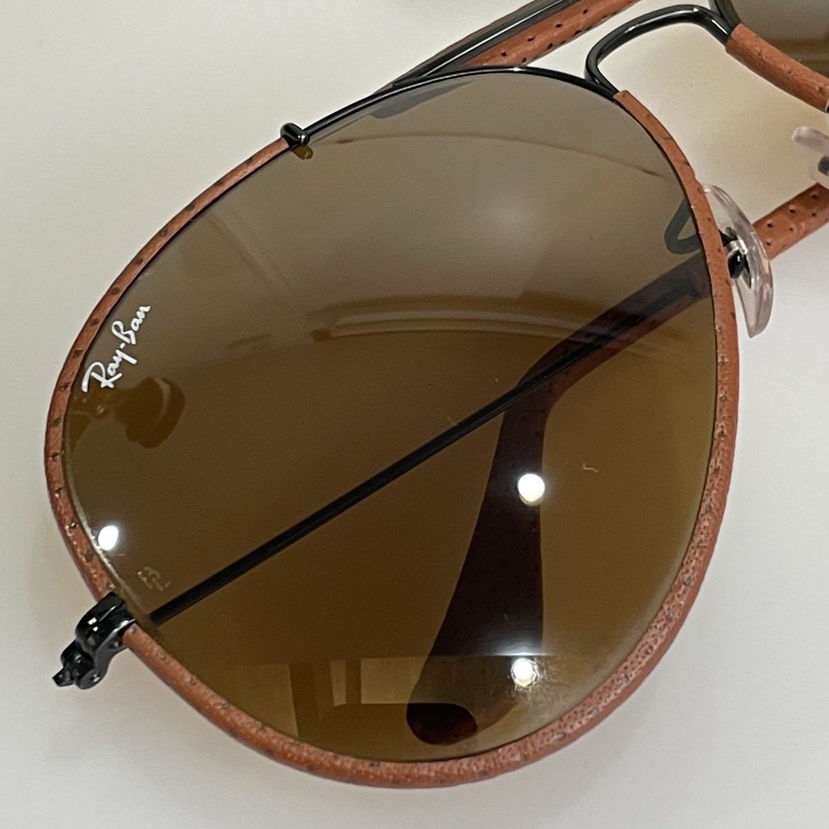 極美品!!B&L Ray-Ban★レザー ドライビング B.アウトドアーズマン2 62㎜ B-15TGM ★レイバン ビンテージ ボシュロム ティアドロップ USA _画像10